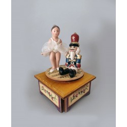 carillon ballerina da collezione in legno. bimba e schiaccianoci per bambina