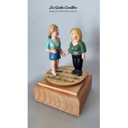Carillon mamma e figlia, carillon la Famiglia, carillon personalizzato, carillon legno, carillon mamma e ragazza